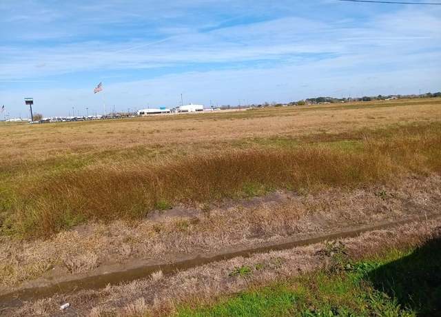 Property at 000 W Henderson Rd Rd, Angleton, TX 77515