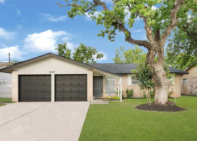 Property at 14923 Bathurst Dr, Houston, TX 77053, 4 beds, 2 baths