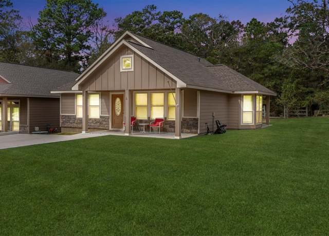 Property at 4 Firewood Rd, Huntsville, TX 77340, 3 beds, 2 baths