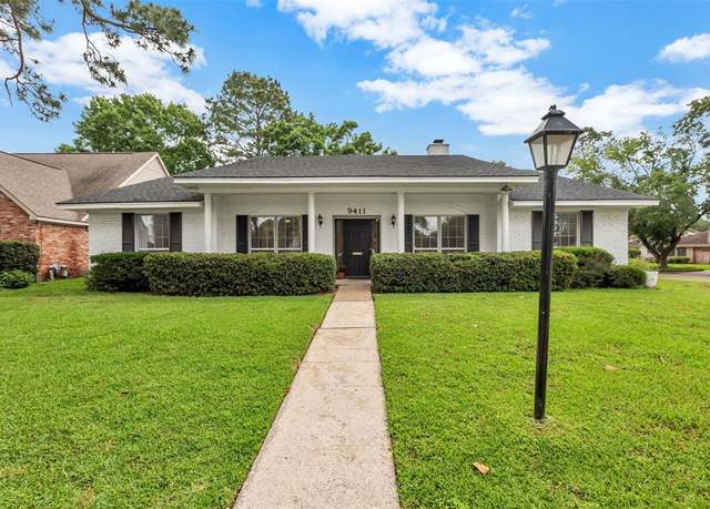 Property at 9411 Brown Leaf Cir, Houston, TX 77096, 4 beds, 2.5 baths