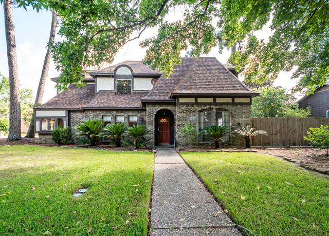 Property at 19830 Atascocita Pines Dr, Humble, TX 77346, 4 beds, 2.5 baths
