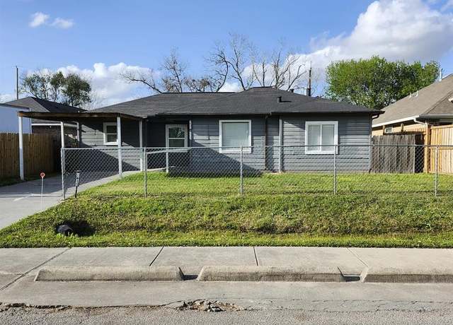 Property at 3621 Dawson Ln, Houston, TX 77051, 4 beds, 2 baths