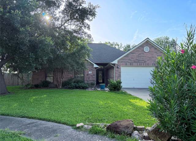 Property at 119 Dove Trl, Richwood, TX 77531, 3 beds, 2 baths