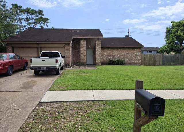 Property at 1115 Whispering Pine Dr, Missouri City, TX 77489, 3 beds, 2 baths