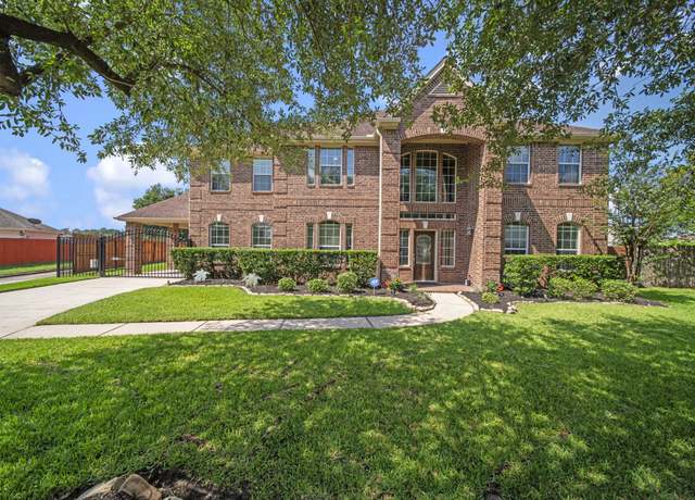 Property at 18302 Glenn Haven Estates Dr, Spring, TX 77379, 5 beds, 3.5 baths