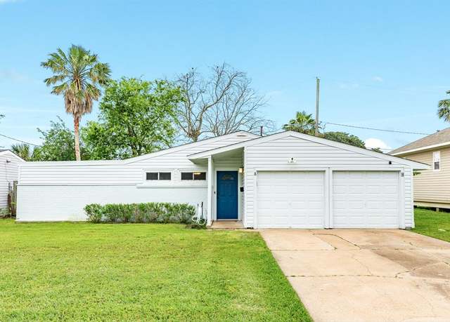 Property at 105 Marlin Ave, Galveston, TX 77550, 3 beds, 1 bath