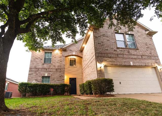 Property at 30615 S Sulphur Creek Dr, Magnolia, TX 77355, 4 beds, 2.5 baths