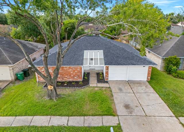 Property at 8403 Blossom Bell Ln, Missouri City, TX 77489, 3 beds, 2 baths