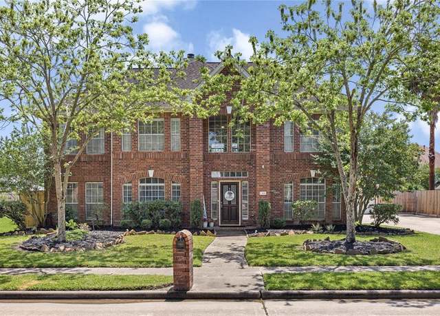 Property at 1509 Shamrock Ln, Deer Park, TX 77536, 5 beds, 3.5 baths