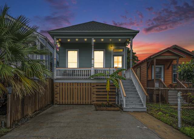 Property at 1309 Avenue M, Galveston, TX 77550, 2 beds, 2 baths