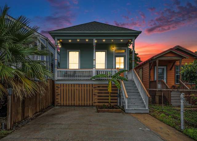 Property at 1309 Avenue M, Galveston, TX 77550, 2 beds, 2 baths