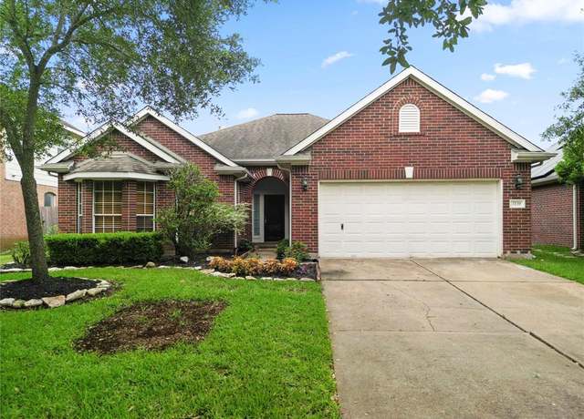 Property at 1130 Foxland Chase St, Sugar Land, TX 77479, 4 beds, 2 baths