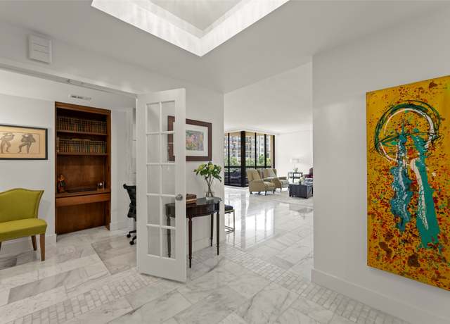 Property at 5555 Del Monte Dr Unit T24, Houston, TX 77056, 2 beds, 2.5 baths