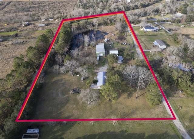 Property at 1515 Algoa Friendswood Rd, Alvin, TX 77511, 3 beds, 2 baths