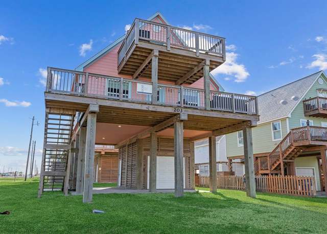 Property at 203 Sandpebble Pl, Surfside Beach, TX 77541, 3 beds, 2.5 baths