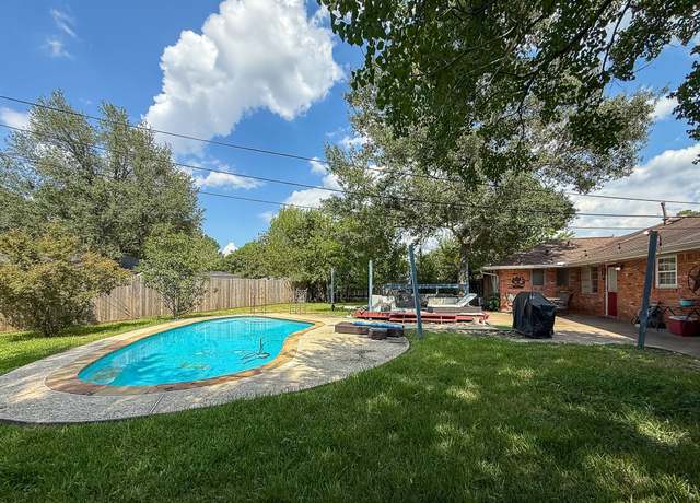 Property at 8902 Blankenship Dr, Houston, TX 77080, 3 beds, 2 baths