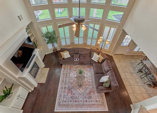 Property at 25322 Metzler Creek Dr, Spring, TX 77389, 4 beds, 3.5 baths