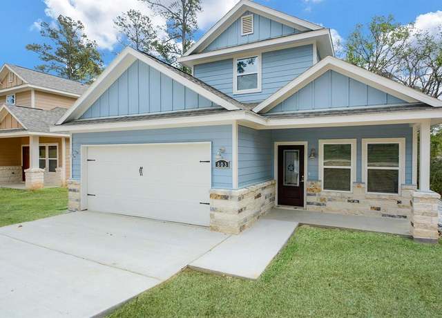 Property at 803 Cherokee Dr, Conroe, TX 77316, 3 beds, 3 baths