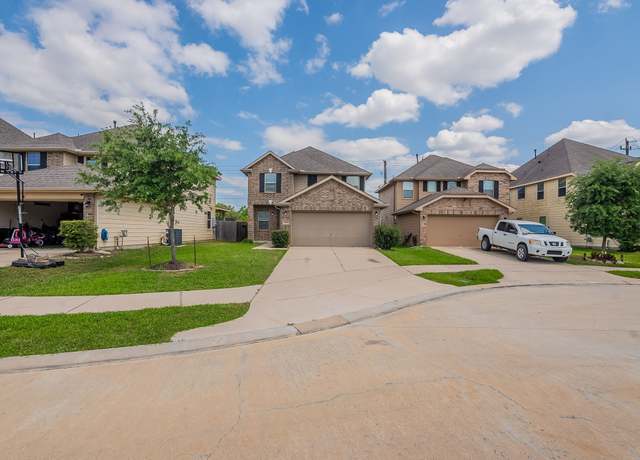 Property at 14235 Rim Side Trl, Houston, TX 77045, 3 beds, 2.5 baths