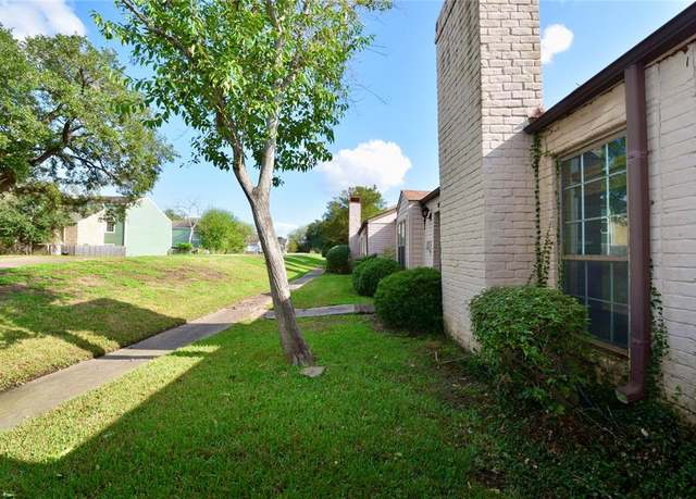 Property at 10824 Bexley Dr, Houston, TX 77099, 3 beds, 2 baths