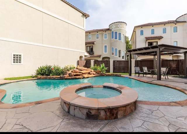 Property at 5526 Mcculloch Cir, Houston, TX 77056, 3 beds, 3.5 baths