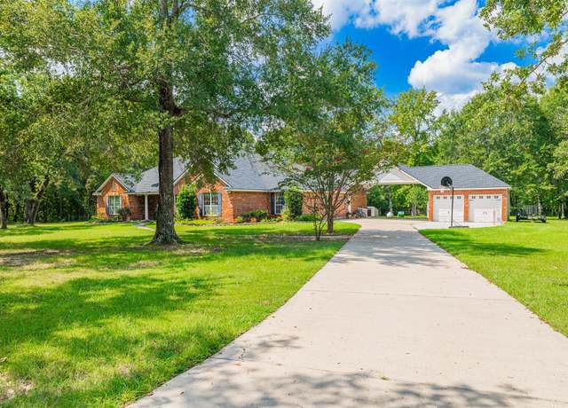 Property at 30711 Carrington Dr, Magnolia, TX 77354, 5 beds, 3 baths