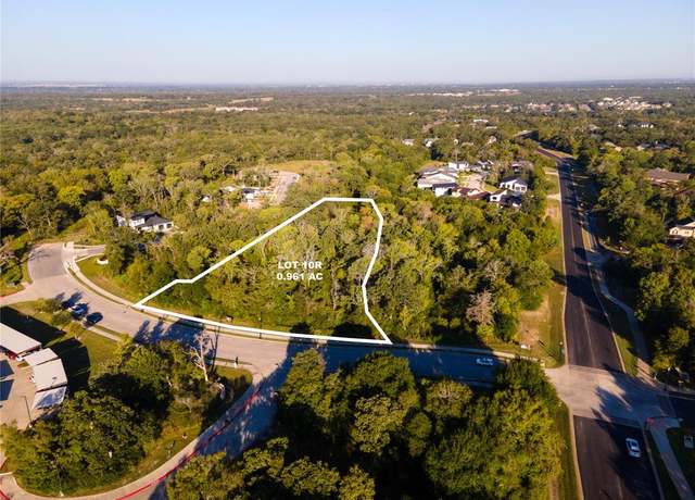 Property at 3094 Club Dr, Bryan, TX 77807