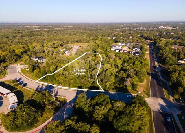 Property at 3094 Club Dr, Bryan, TX 77807