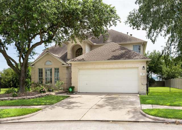 Property at 44 Parkway Pl, Houston, TX 77040, 4 beds, 2.5 baths