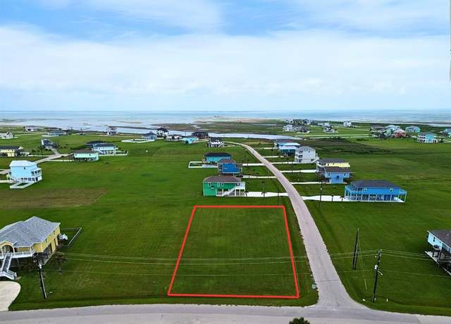 Property at 18602 Warrior Rd, Galveston, TX 77554
