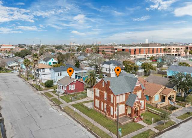 Property at 4128 Avenue R 1/2, Galveston, TX 77550, 4 beds, 1.5 baths