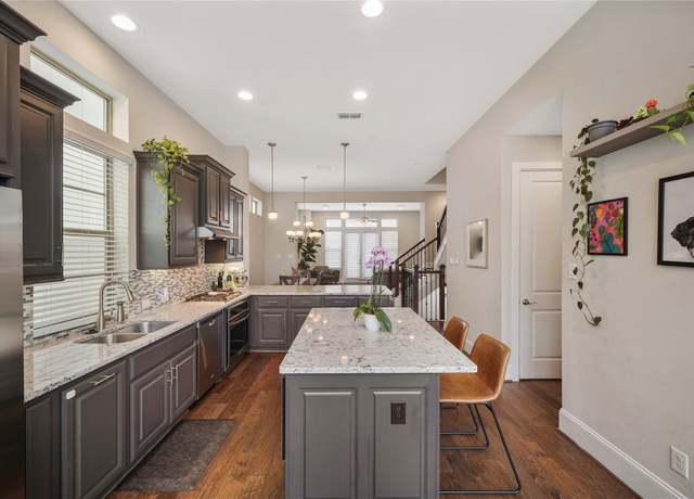Property at 3102 Mitchell Landing Ct, Houston, TX 77025, 3 beds, 3.5 baths