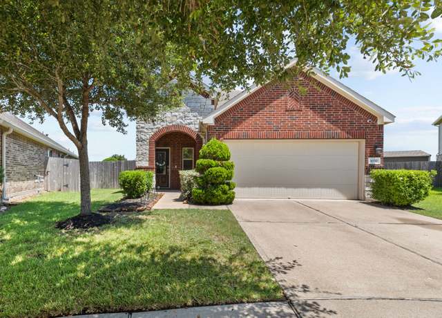 Property at 3070 Persimmon Valley Ln, Dickinson, TX 77539, 4 beds, 2.5 baths