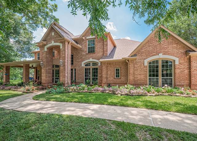 Property at 7114 N Bridlewood Ct, Richmond, TX 77469, 5 beds, 4.5 baths