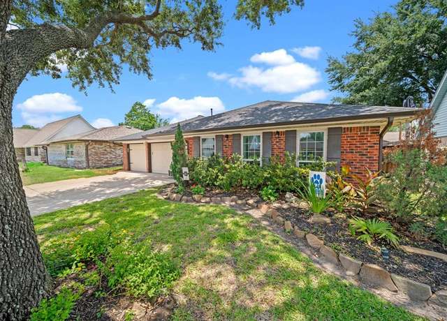 Property at 746 E Lambuth Ln, Deer Park, TX 77536, 3 beds, 3 baths