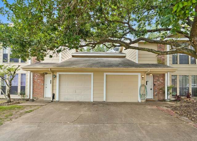 Property at 10047 Emerald Creek Dr, Houston, TX 77070, 6 beds, 2 baths