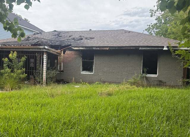Property at 3027 Friar Point Rd, Houston, TX 77051, 3 beds, 1 bath