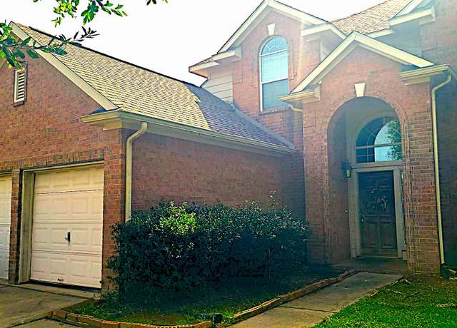 Property at 2906 Humble Dr, Manvel, TX 77578, 4 beds, 2.5 baths