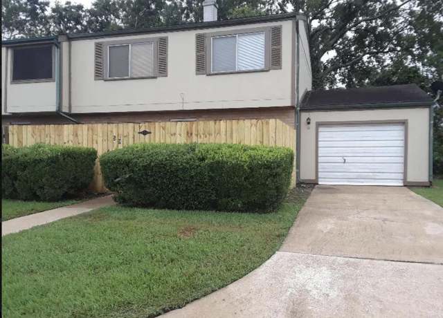 Property at 5915 Fairmeadow Dr, Beaumont, TX 77707, 2 beds, 1.5 baths