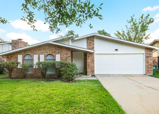 Property at 15522 Winter Briar Dr, Houston, TX 77489, 3 beds, 2 baths