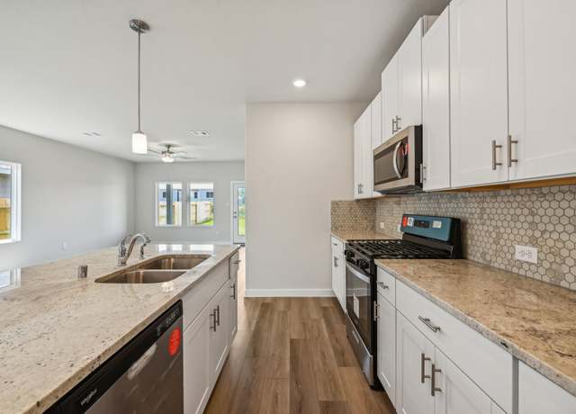 Property at 1908 Velvet Oak Ln, Conroe, TX 77304, 4 beds, 2.5 baths