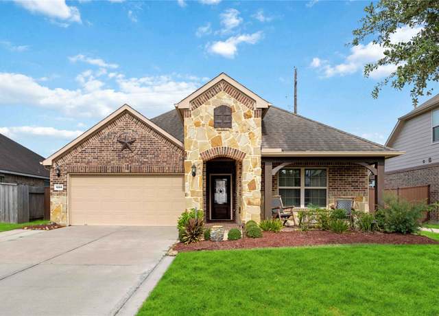 Property at 1224 Lazy Springs Ln, Pearland, TX 77581, 3 beds, 2 baths