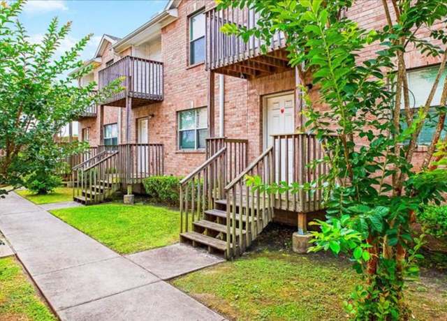 Property at 11905 Algonquin Dr #10, Houston, TX 77089, 3 beds, 3 baths