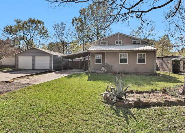 Property at 312 E Hunting Tower Run, Conroe, TX 77316, 3 beds, 2 baths