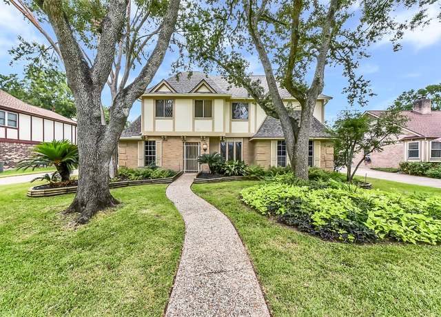 Property at 2614 Manila Ln, Houston, TX 77043, 4 beds, 3.5 baths