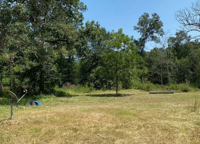 Property at 18138 Deer Glen West Dr, Conroe, TX 77302