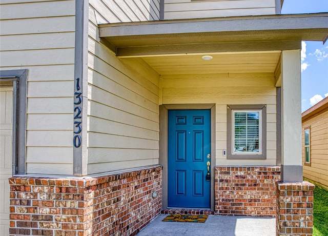 Property at 13230 Montane Manor Ln, Houston, TX 77044, 3 beds, 2.5 baths