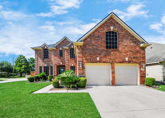 Property at 12658 Mansfield Glen Ct, Houston, TX 77014, 5 beds, 3.5 baths