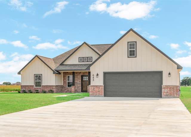 Property at 643 Longhorn Trl, Angleton, TX 77515, 4 beds, 2 baths