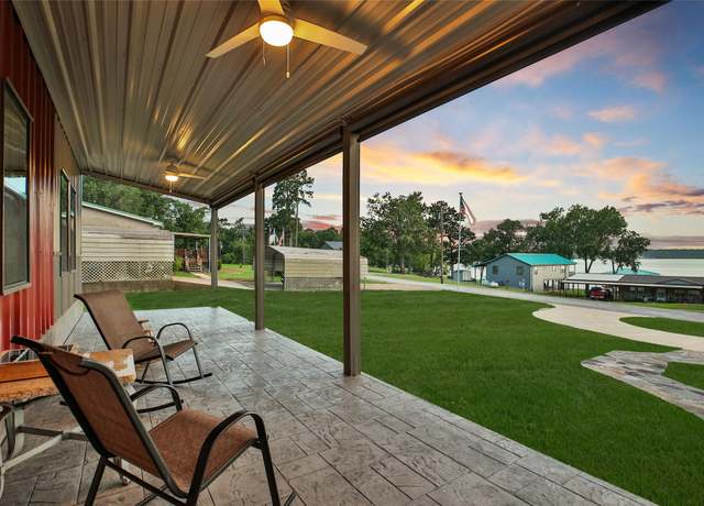 Property at 340 Lake Shore Dr, Trinity, TX 75862, 3 beds, 2 baths